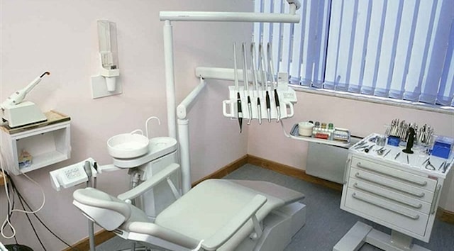 "Dr. Rak" Dentist’s Office in Split